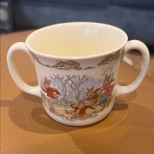 Vtg Royal Doulton BUNNYKINS double handle cup Bunnies Roller Skating